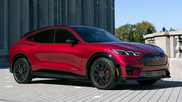 2025-mustang-mach-e-premium-sport-appearance-package_14
