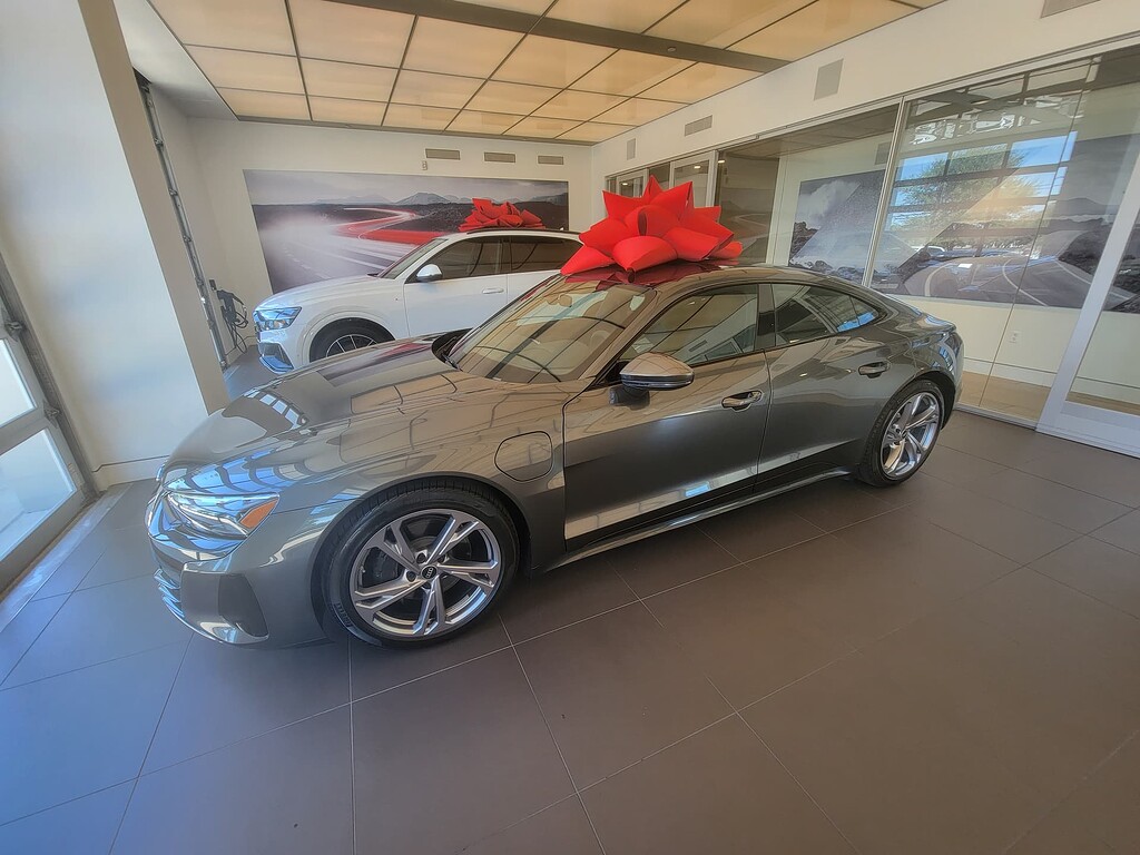 signed-2023-audi-etron-gt-850-m-first-month-signed-deals-tips