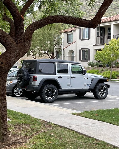 78214D0A-0406-40F9-99C7-C35B2123C493