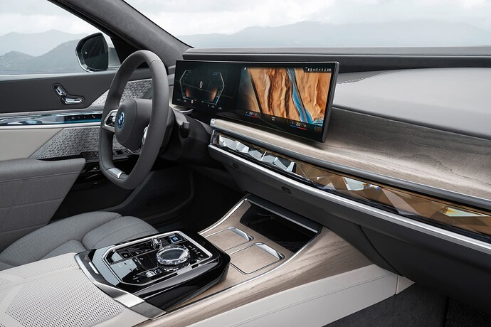 P90458166_highRes_the-new-bmw-i7-xdriv