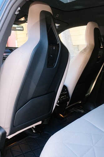 BMW_iX-10