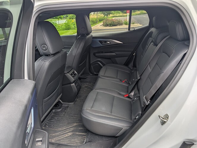 2024 Chevrolet Equinox 3LT - Imgur (7)