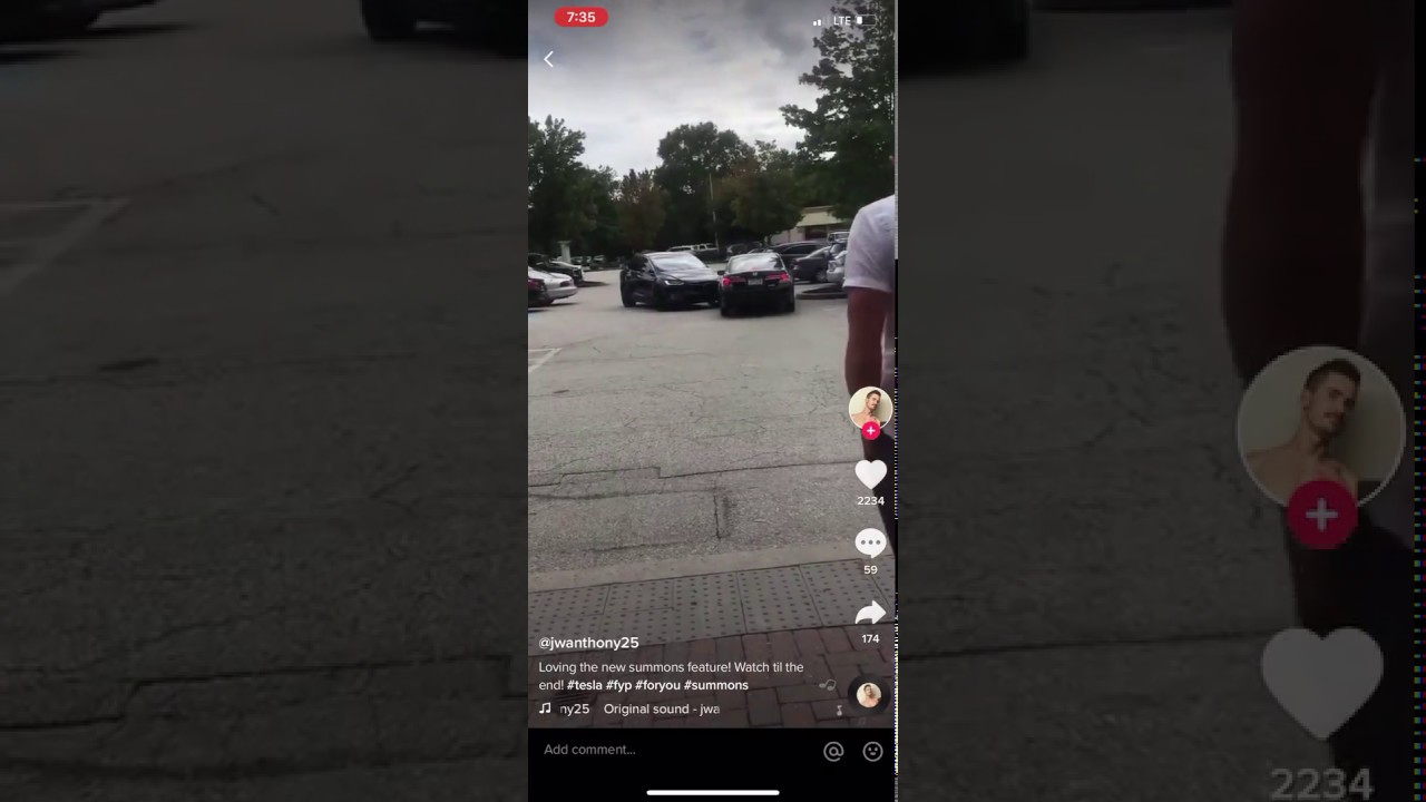 Tesla Model X Accelerates Towards Vehicle in Smart Summon - Fail